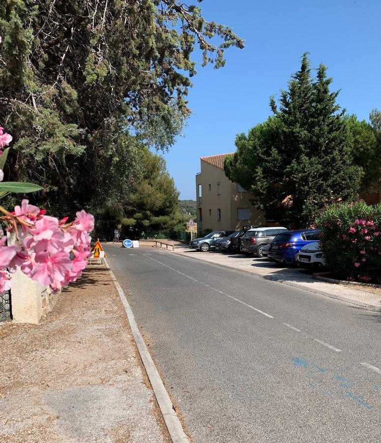 Appartamento L'Escale Carqueiranne Esterno foto