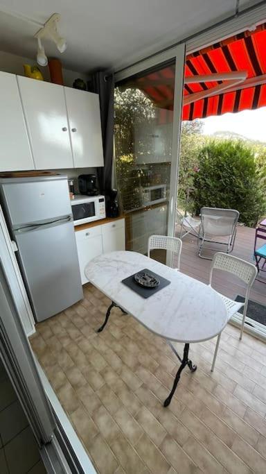 Appartamento L'Escale Carqueiranne Esterno foto